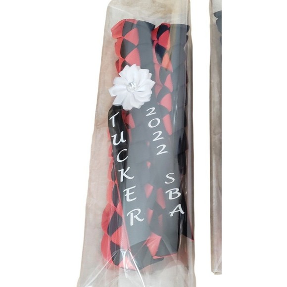 Personalized Graduation Lei 2024 or 2025, Name, and School Red & Black (B) - Picture 3 of 9